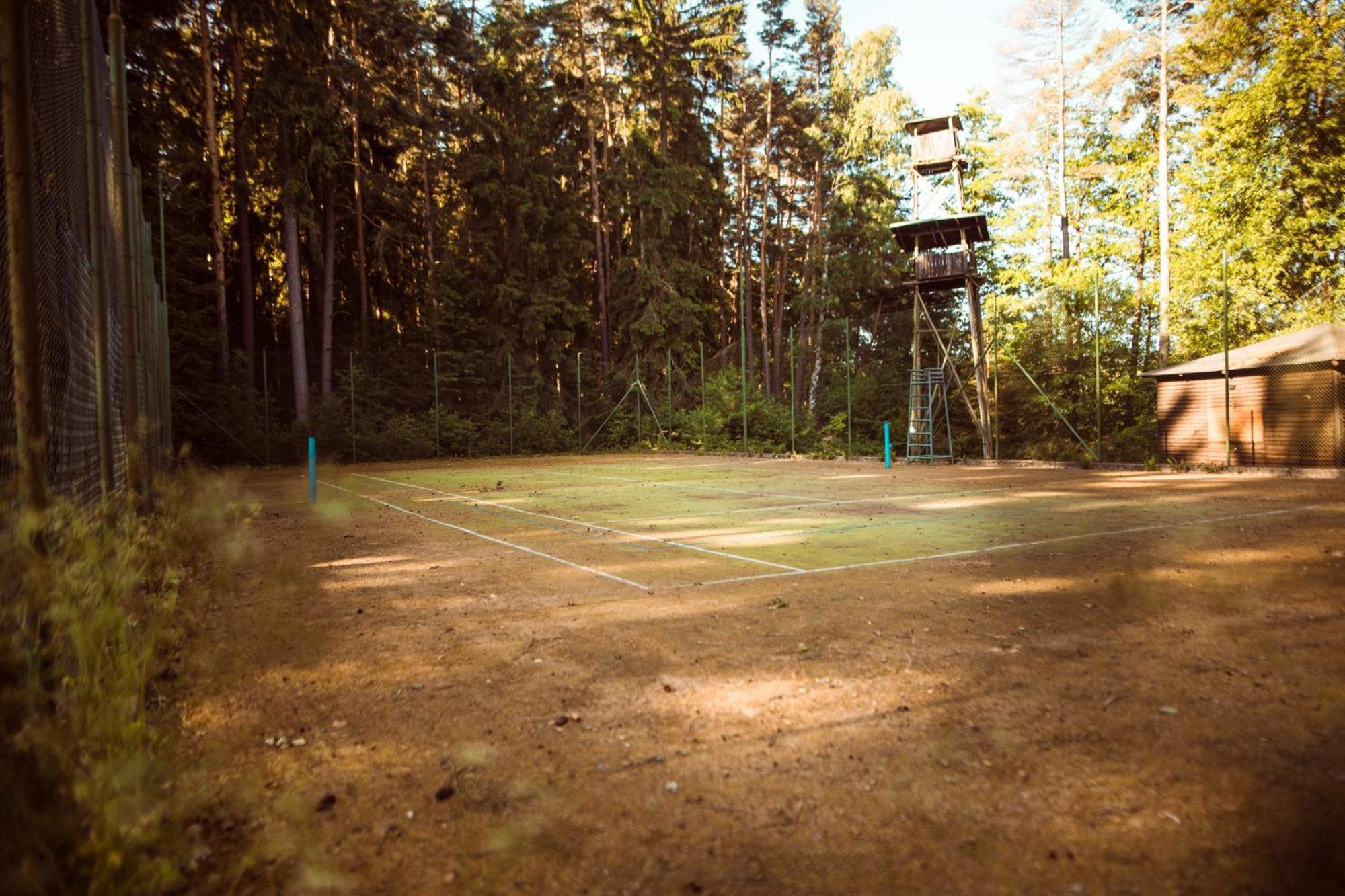 Komáří Louka Nova Olesna Esterno foto