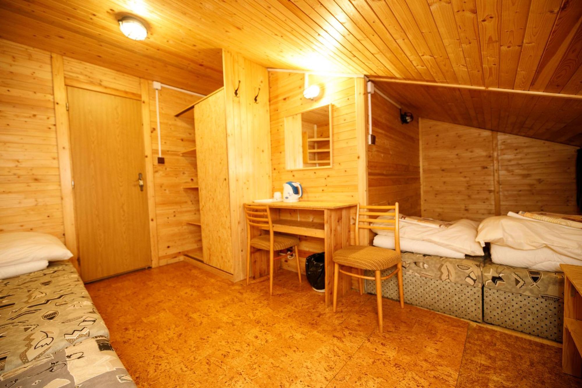 Komáří Louka Nova Olesna Esterno foto